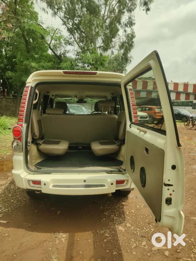 Mahindra Scorpio Vlx 2wd Bsiv, 2013, Diesel