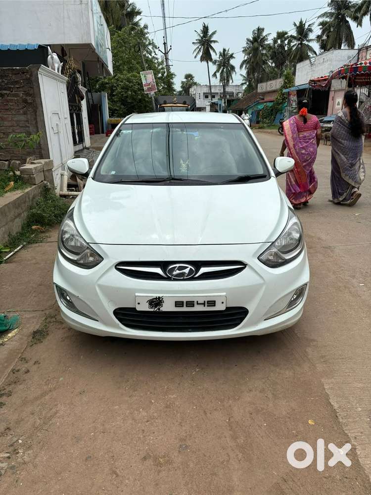 Hyundai Fluidic Verna 2012