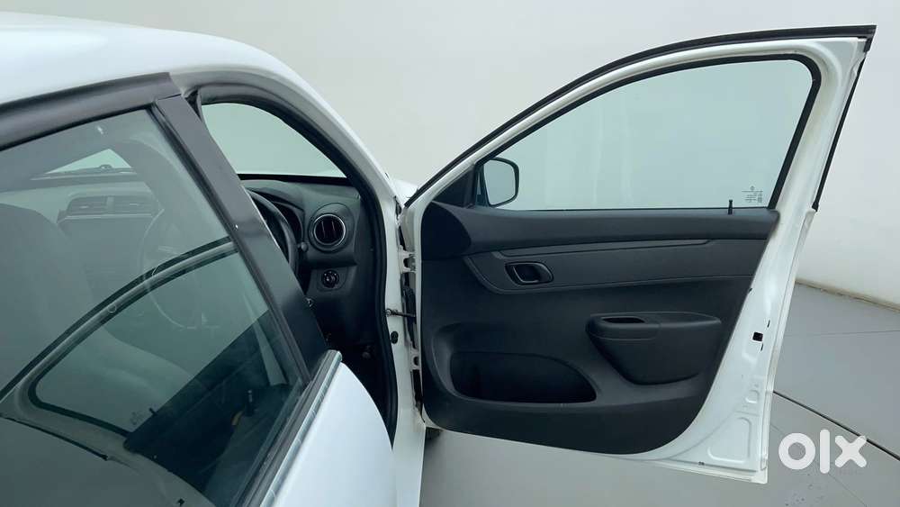 Renault Kwid 1.0 Rxt Amt, 2022, Petrol