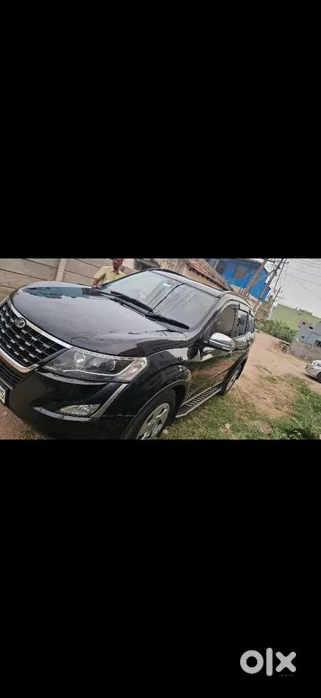 Mahindra Xuv500 2018 Diesel 60000 Km Driven