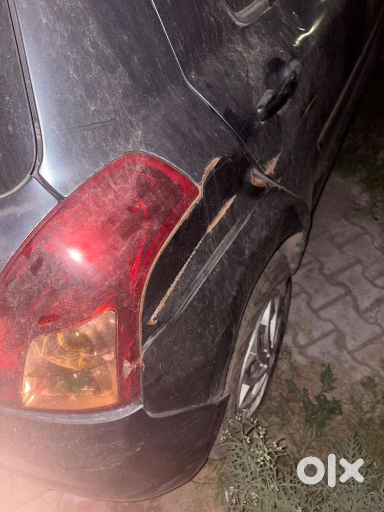 Maruti Suzuki Swift 2009 Petrol 77225 Km Driven