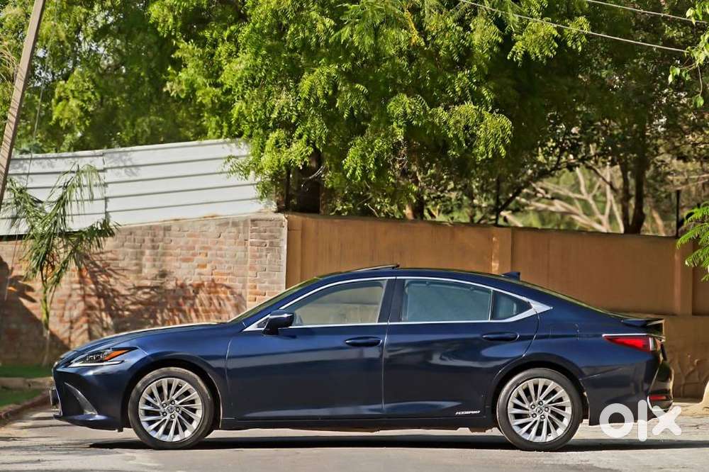 Lexus Es 300h Luxury, 2020, Cng & Hybrids