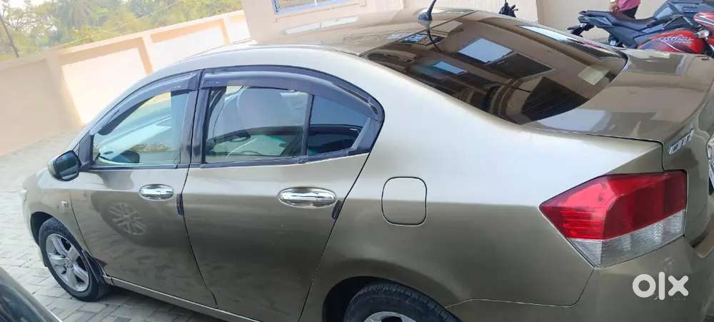 Honda City 2010 Cng & Hybrids 100000 Km Driven