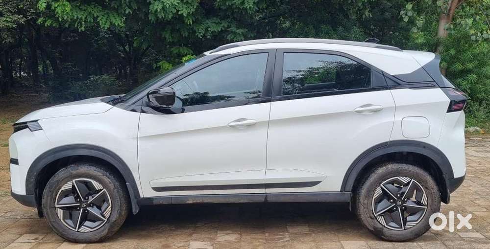 Tata Nexon Creative Plus 1.2 Revotron Petrol 6 Amt, 2024, Petrol