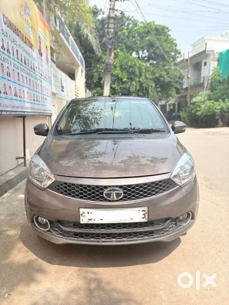 December 2016 Tata Tiago Revotron Petrol (up80)