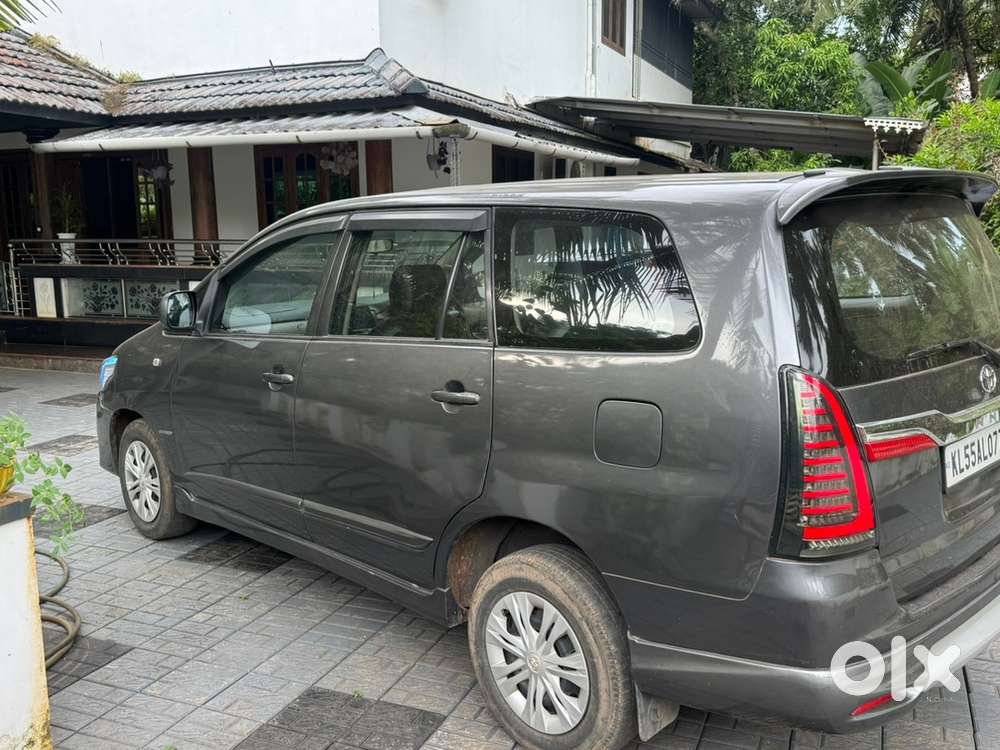 Toyota Innova 2.5g4 Neat And Clean