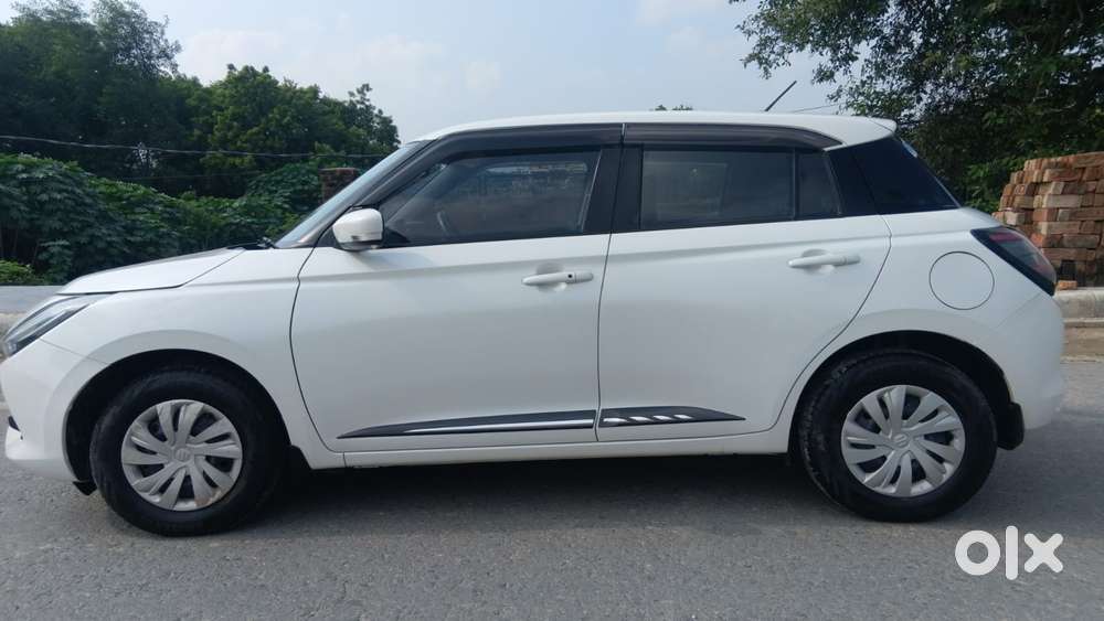 Maruti Suzuki Swift Vxi Optional, 2024, Petrol