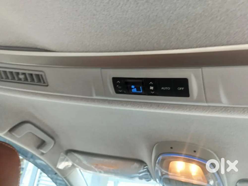 Toyota Innova Crysta 2019 Diesel Manual