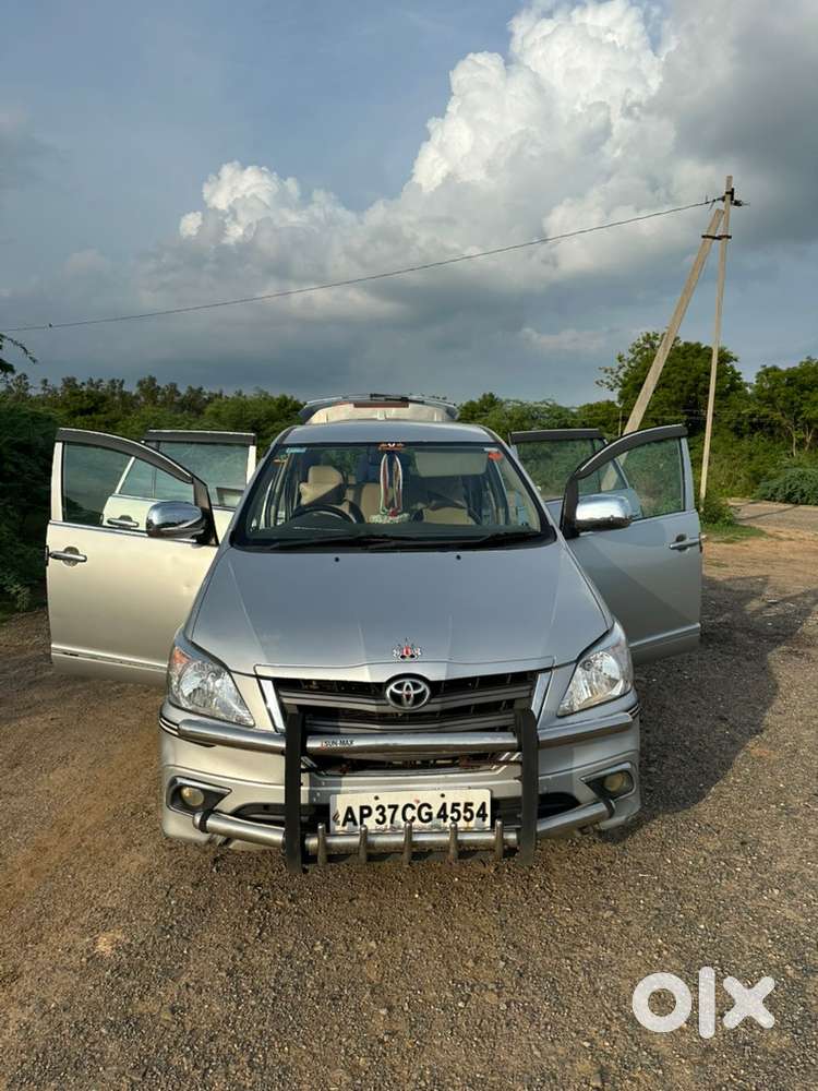 Toyota Innova Diesel 2014