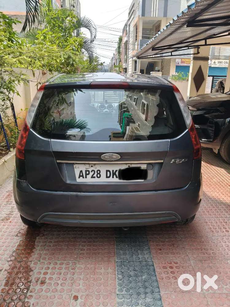 Ford Figo Zxi 2011 Model