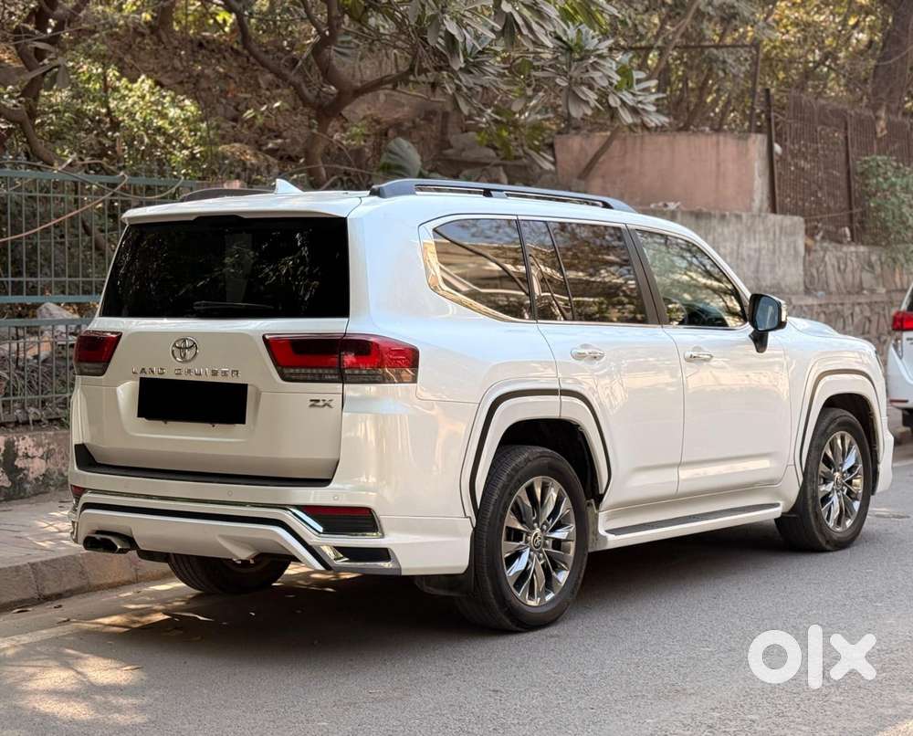 Toyota Land Cruiser Zx Petrol, 2024, Petrol
