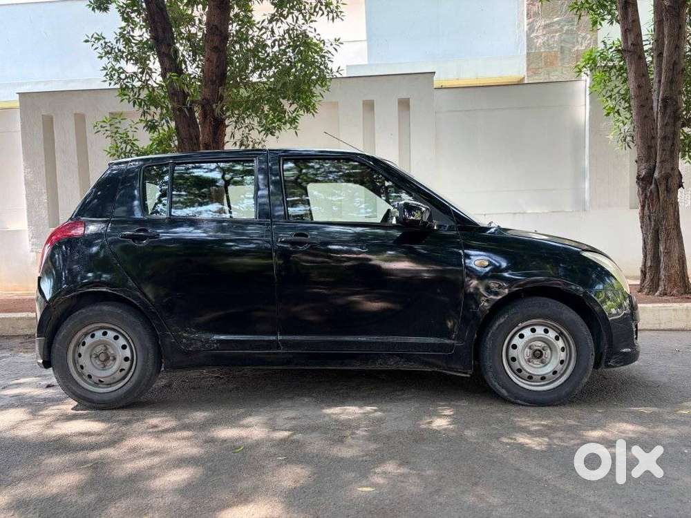Maruti Suzuki Swift 2004-2010 1.3 Vxi, 2005, Petrol