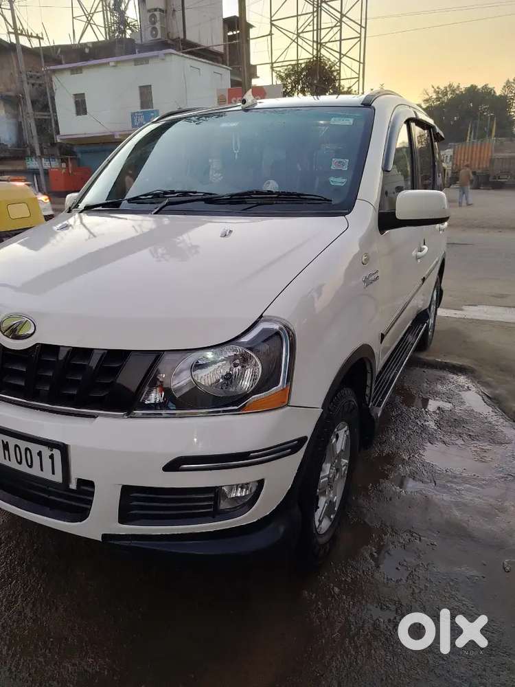 Mahendra Xylo Car