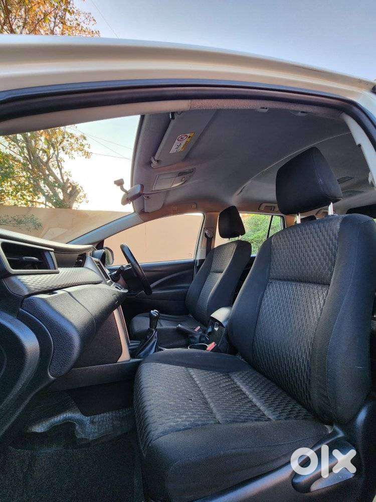 Toyota Innova 2.5 Gx 8 Str Bs-iii, 2018, Diesel