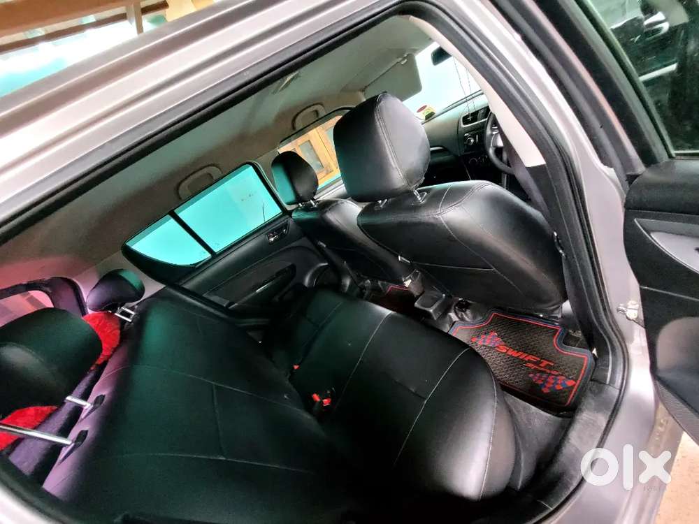 Maruti Suzuki Swift Petrol 2013 Dec