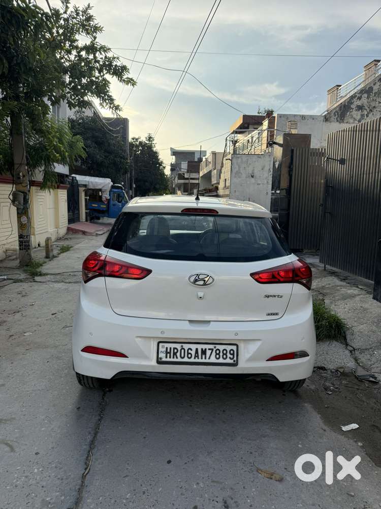 Hyundai Elite I20 Sportz (o) 1.4, 2017, Petrol