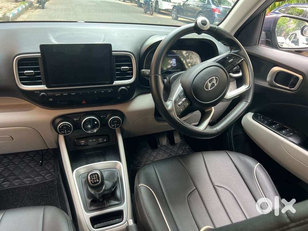 Hyundai Venue Sx Mt, 2022, Petrol