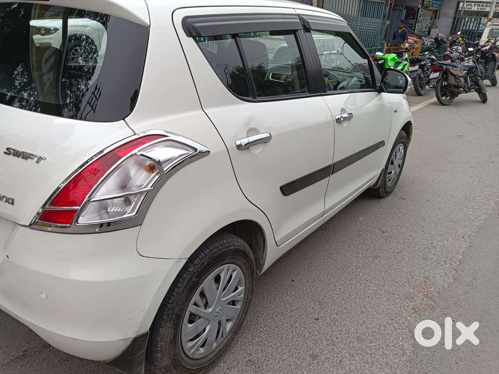 Maruti Suzuki Swift Vxi Deca, 2016, Petrol