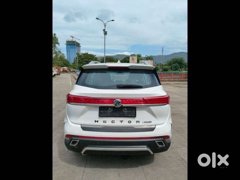 Mg Hector Plus Sharp Pro 1.5 Turbo Petrol Cvt 7 Str, 2023, Petrol