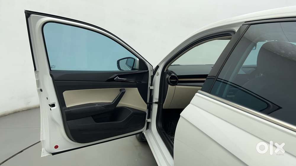 Skoda Slavia Style (non-sunroof), 2022, Petrol