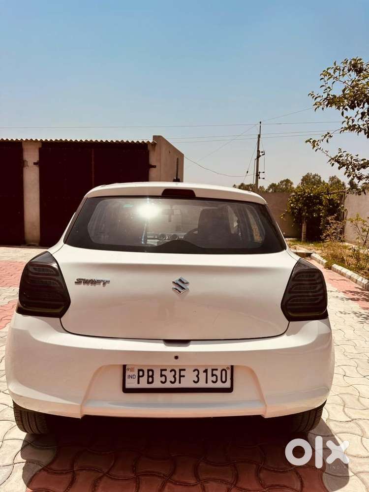 Maruti Suzuki Swift 2018 Petrol Automatic Well Maintained