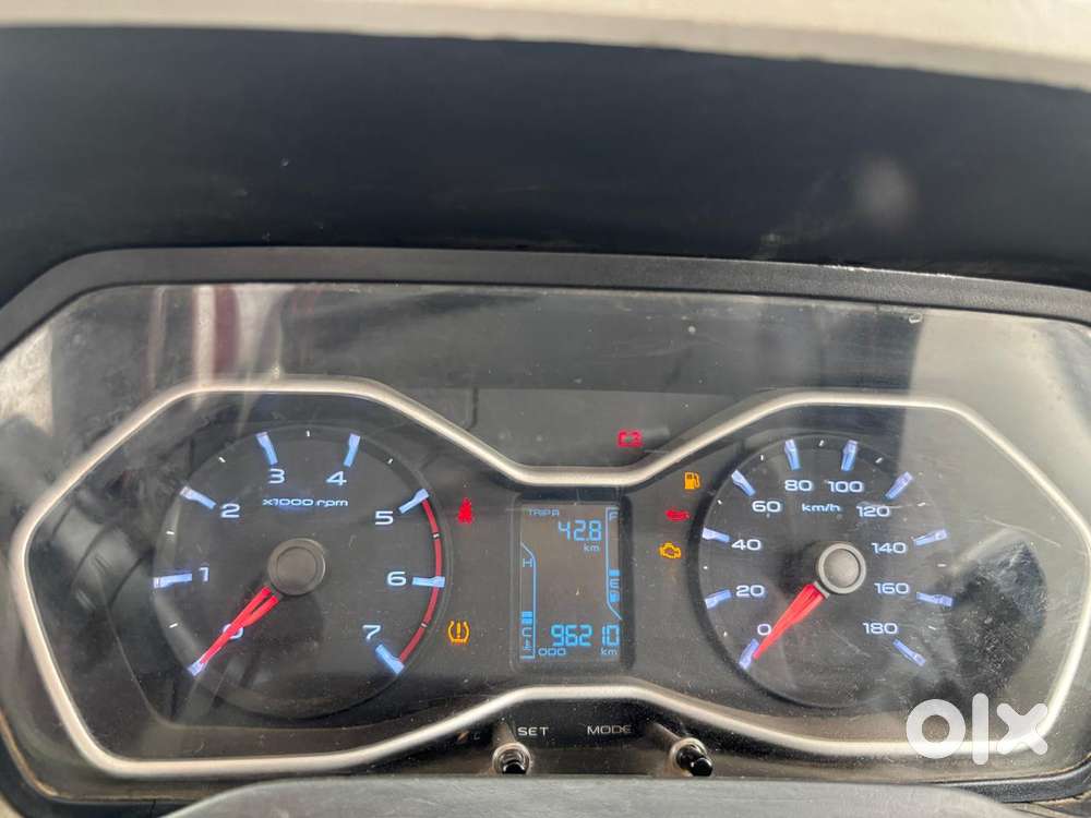 Mahindra Scorpio Classic 2.2 S Mt 7 Str, 2017, Diesel