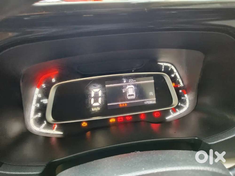 Kia Sonet 2024 Diesel 17560 Km Driven