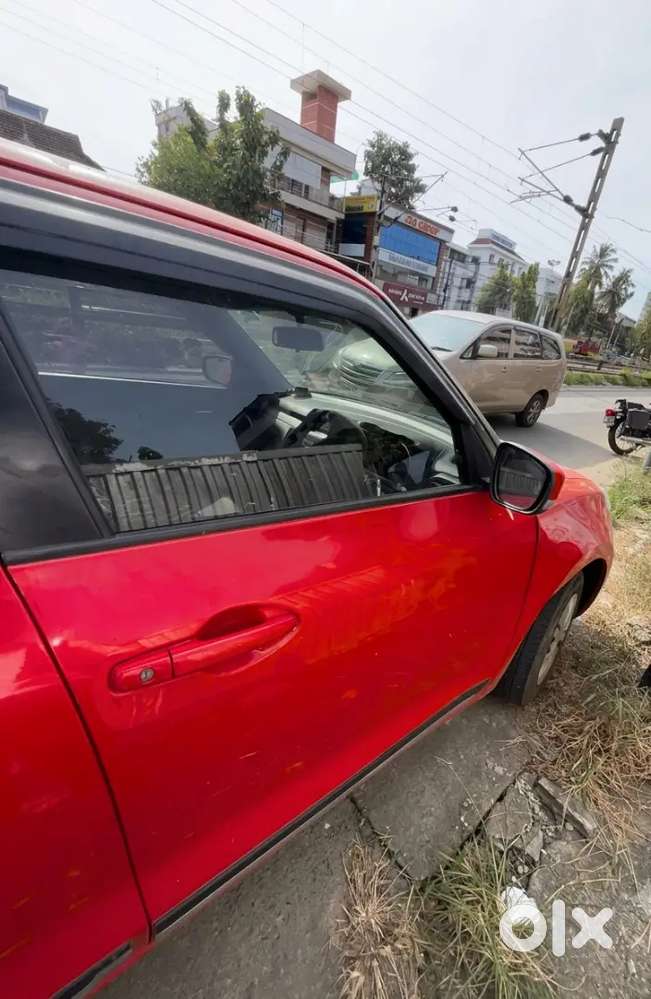 Maruti Suzuki Swift Vxi 2019