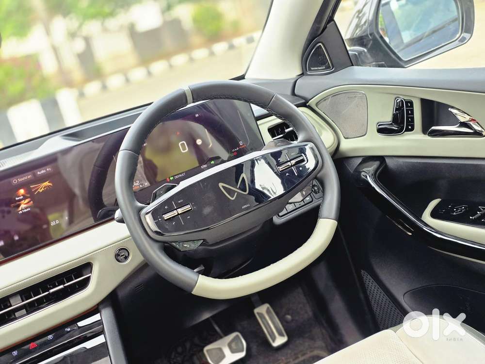 Mahindra Xev 9e Pack Three (top Model), 2025, Electric
