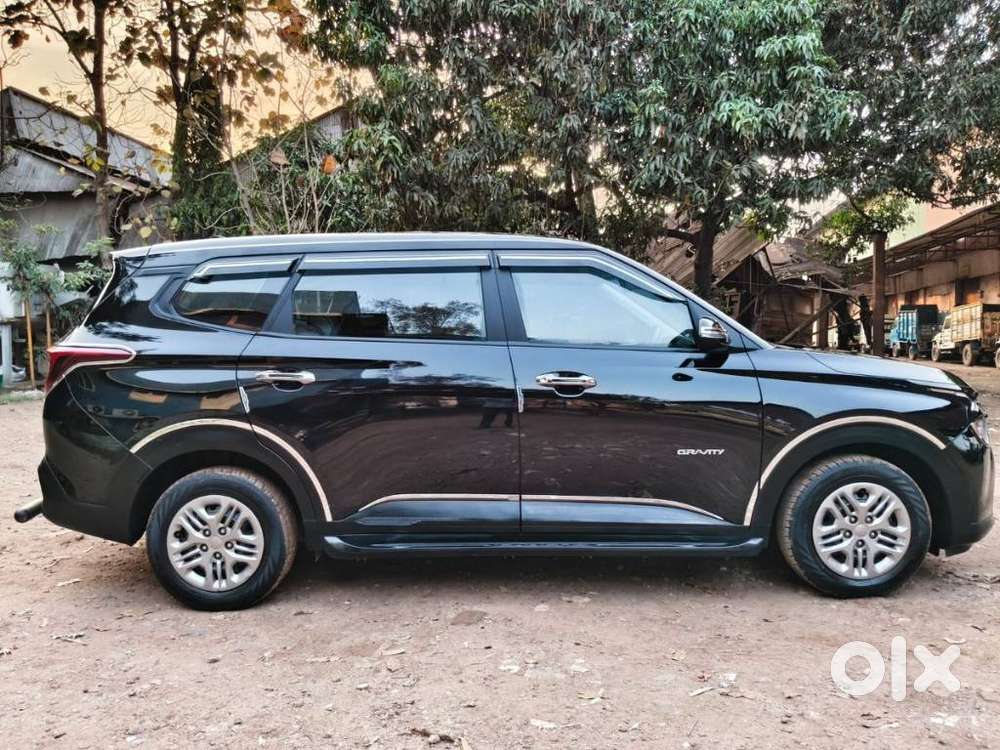 Kia Carens G1.5 6mt Gravity, 2025, Petrol