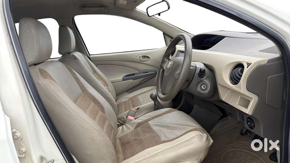 Toyota Etios Liva G, 2015, Petrol