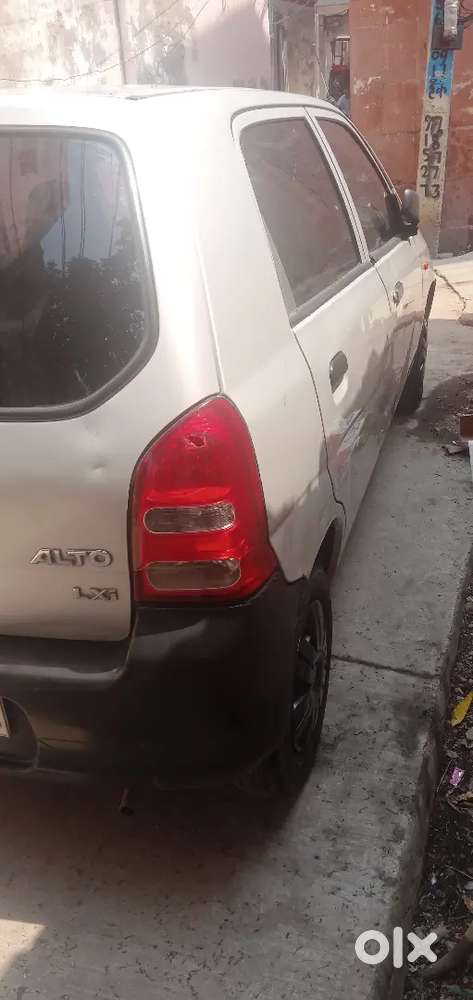Ok Coundition 1st Owner Child Ac Cng On Paper