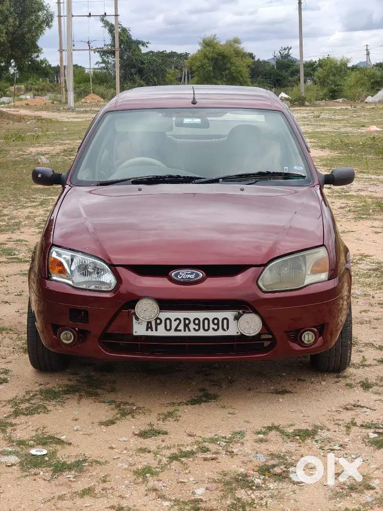 Ford Ikon 2009