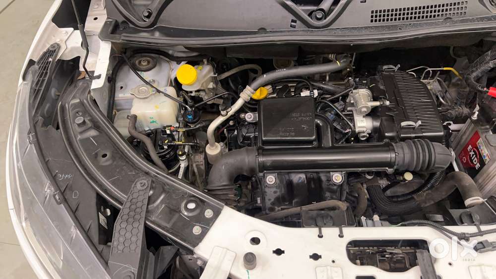 Nissan Magnite 1.0 Xv, 2023, Petrol