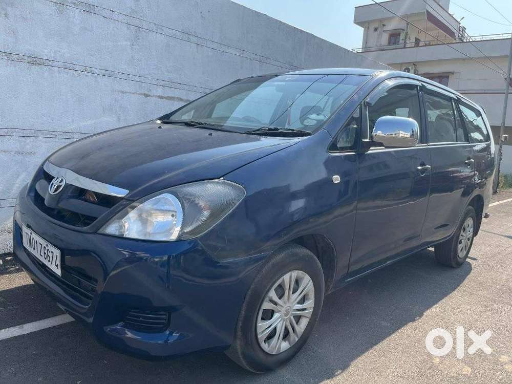 Toyota Innova 2.0 Gx (petrol) 8 Seater Bs Iv, 2005, Diesel