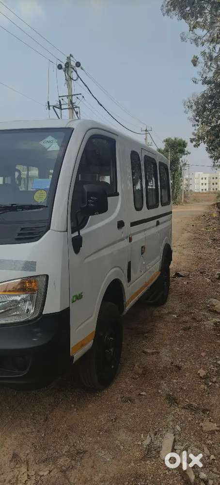 Tata Magic Express
