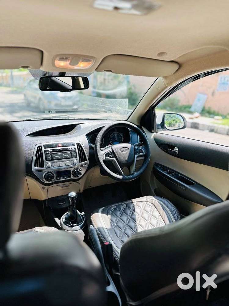 Hyundai I20 Sportz 1.2 Bs-iv, 2013, Petrol
