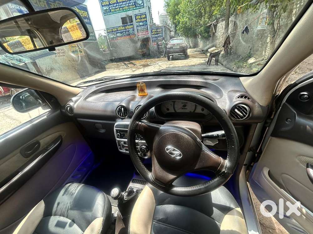 Hyundai Hybrid Car 2013