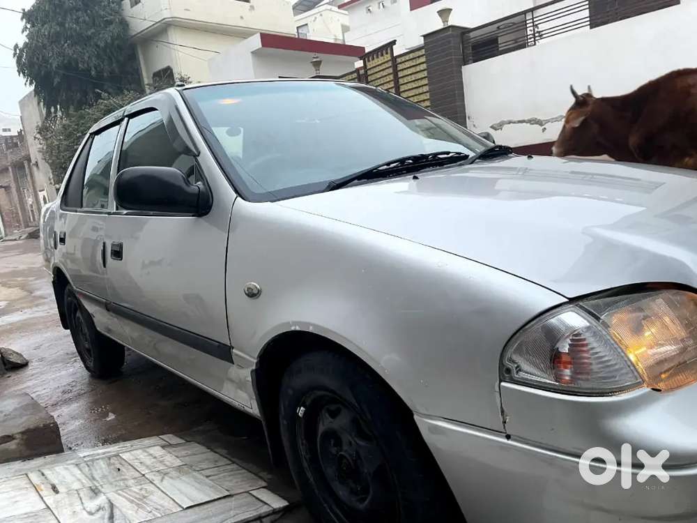 Maruti Suzuki Esteem 2005 Petrol Well Maintained