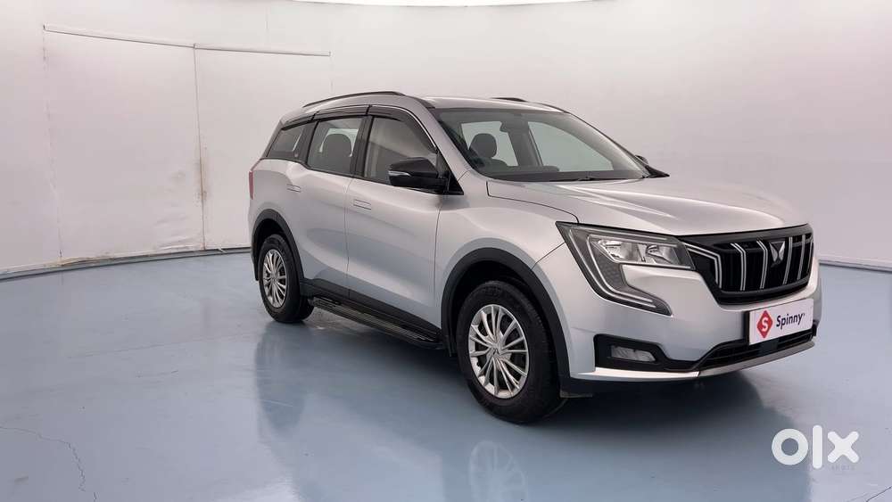 Mahindra Xuv700 2.0 Ax 3 Petrol At 5 Str, 2021, Petrol