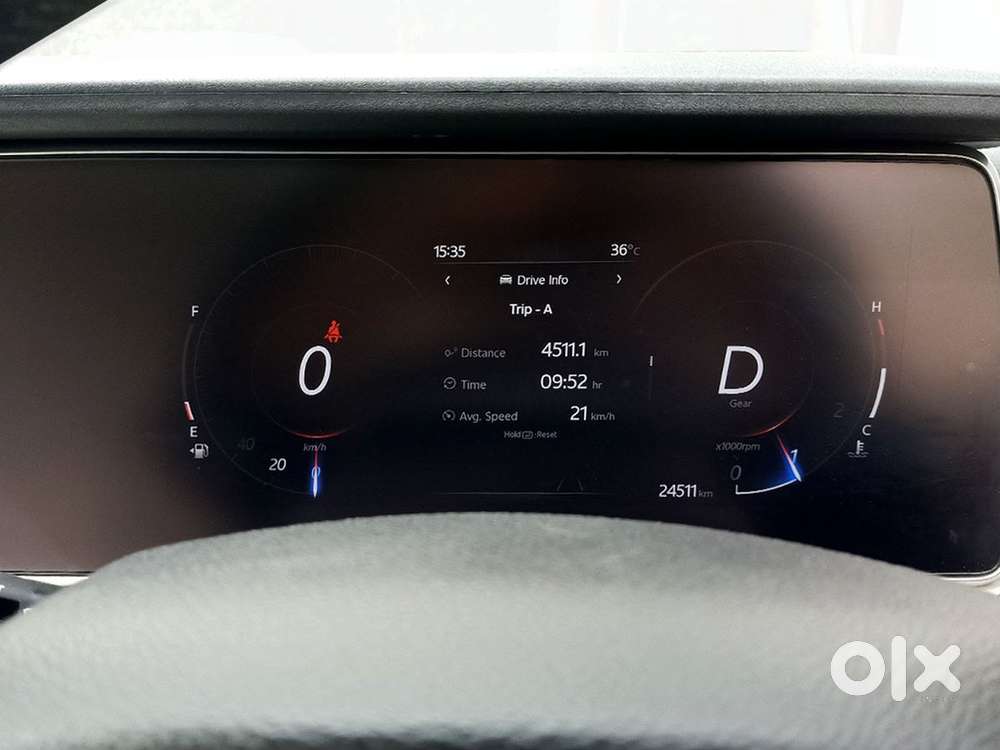 Mahindra Xuv700 2.0 Ax 7 Petrol At Str, 2023, Petrol