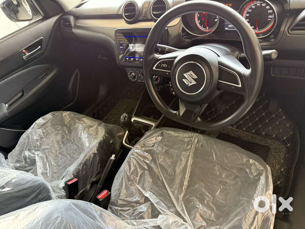 Maruti Suzuki Swift Vxi Optional, 2024, Petrol