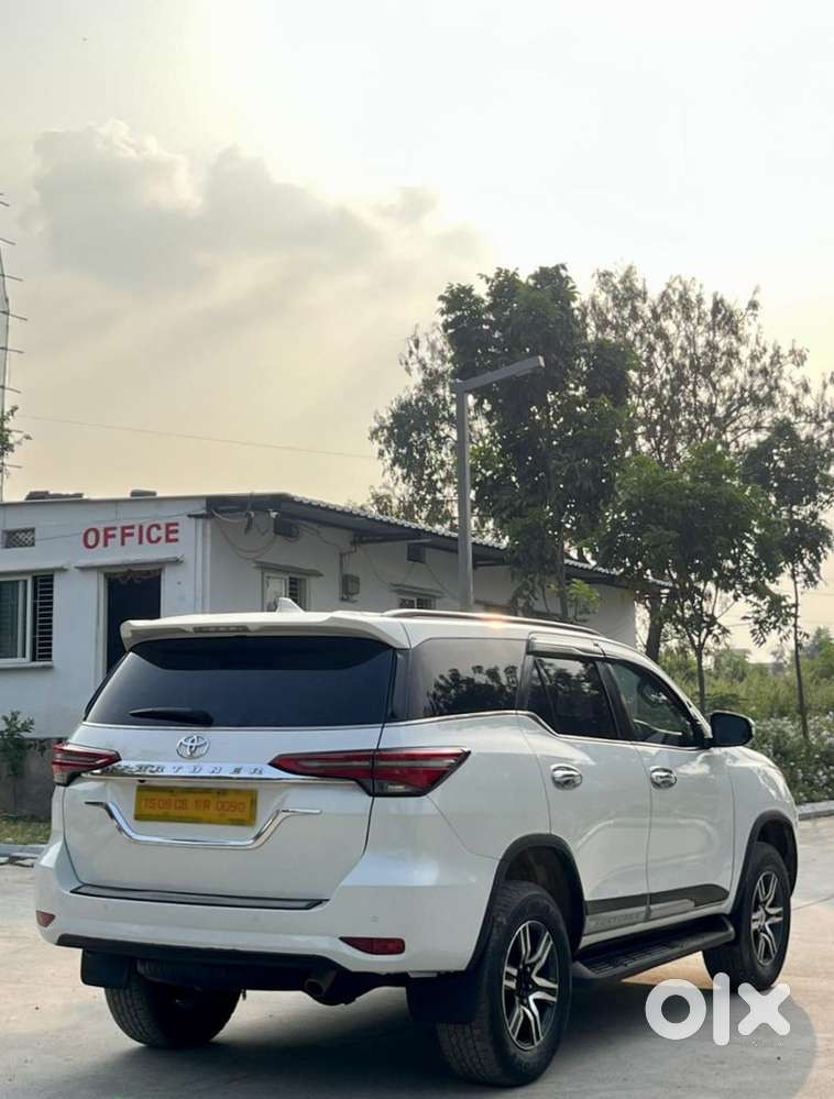 Toyota Fortuner 4x2 At 2.8 Diesel, 2021, Diesel