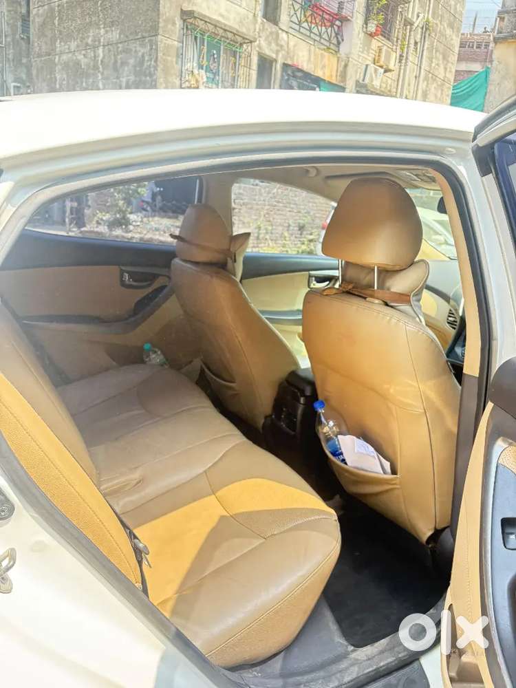 Hyundai Elantra Diesel Manual 2015 Variant