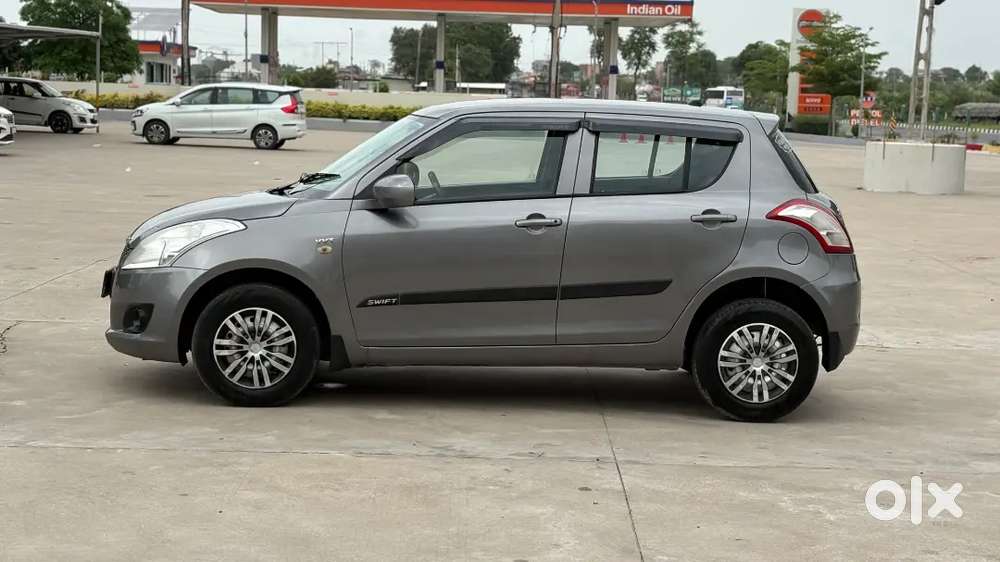 Maruti Suzuki Swift 2012 Petrol 90000 Km Driven