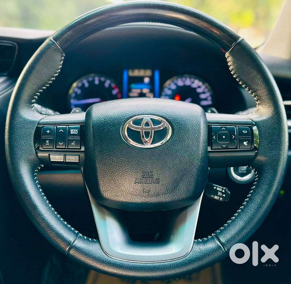 Toyota Fortuner 4x2 At 2.7 Petrol, 2022, Petrol