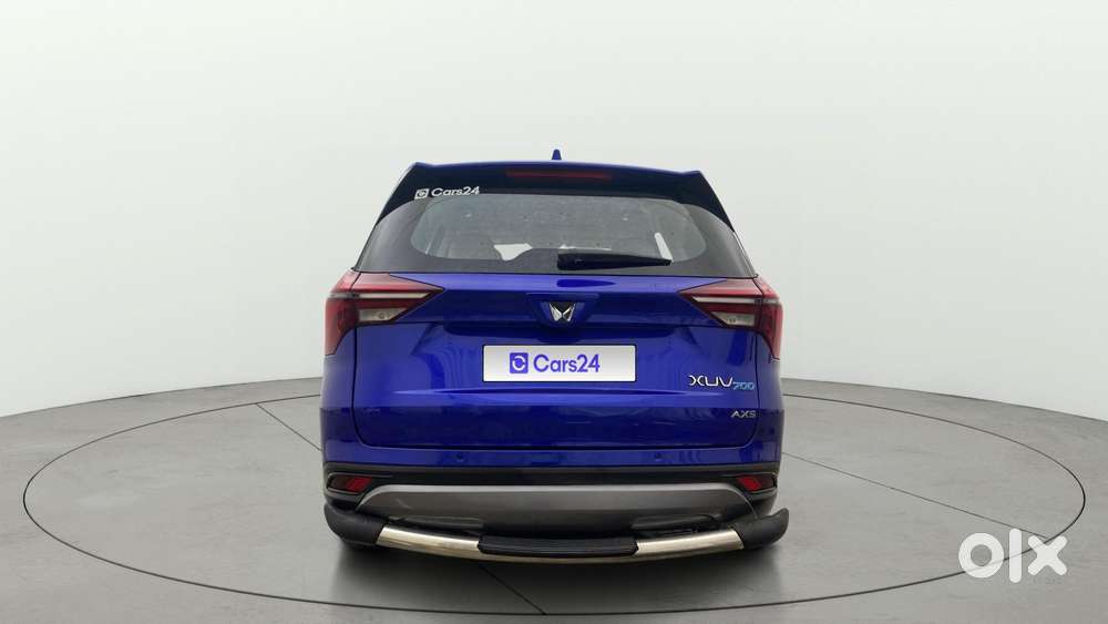 Mahindra Xuv700 2.0 Ax 5 Petrol Mt Str, 2022, Petrol
