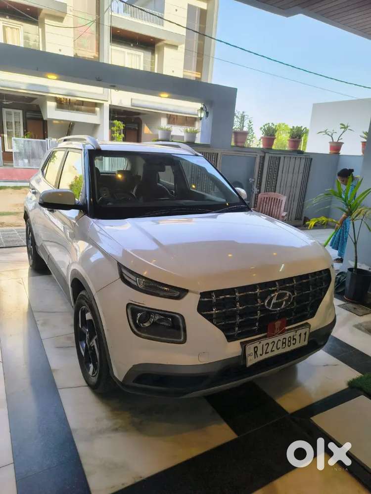 Hyundai Venue 2020 Diesel Well Maintained