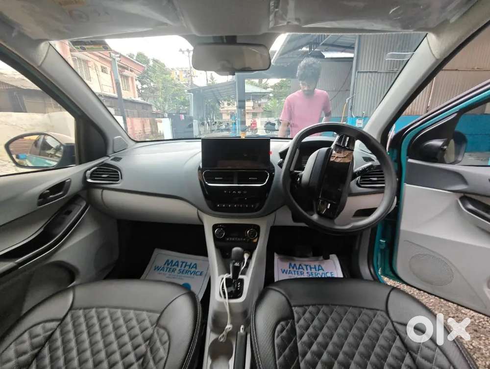 Tata Tiago Revotron 2026