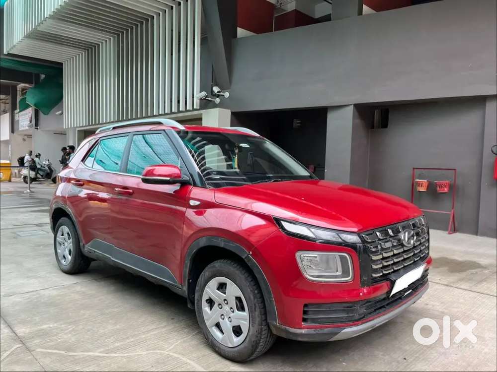 Hyundai Venue 2023 Petrol Single Owner For 5.25000